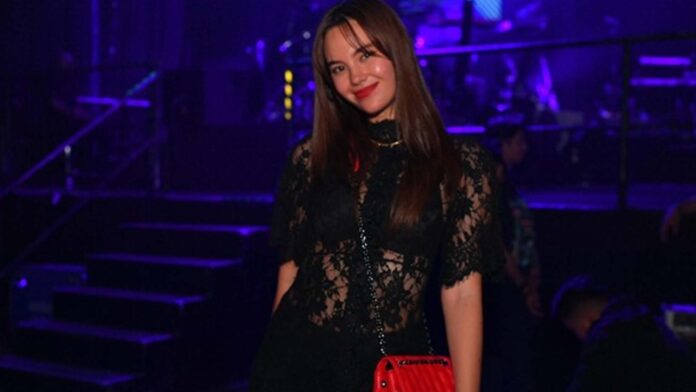 20230124 PAGEONE - Catriona Gray