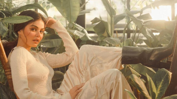 20230404 PAGEONE Janine Gutierrez
